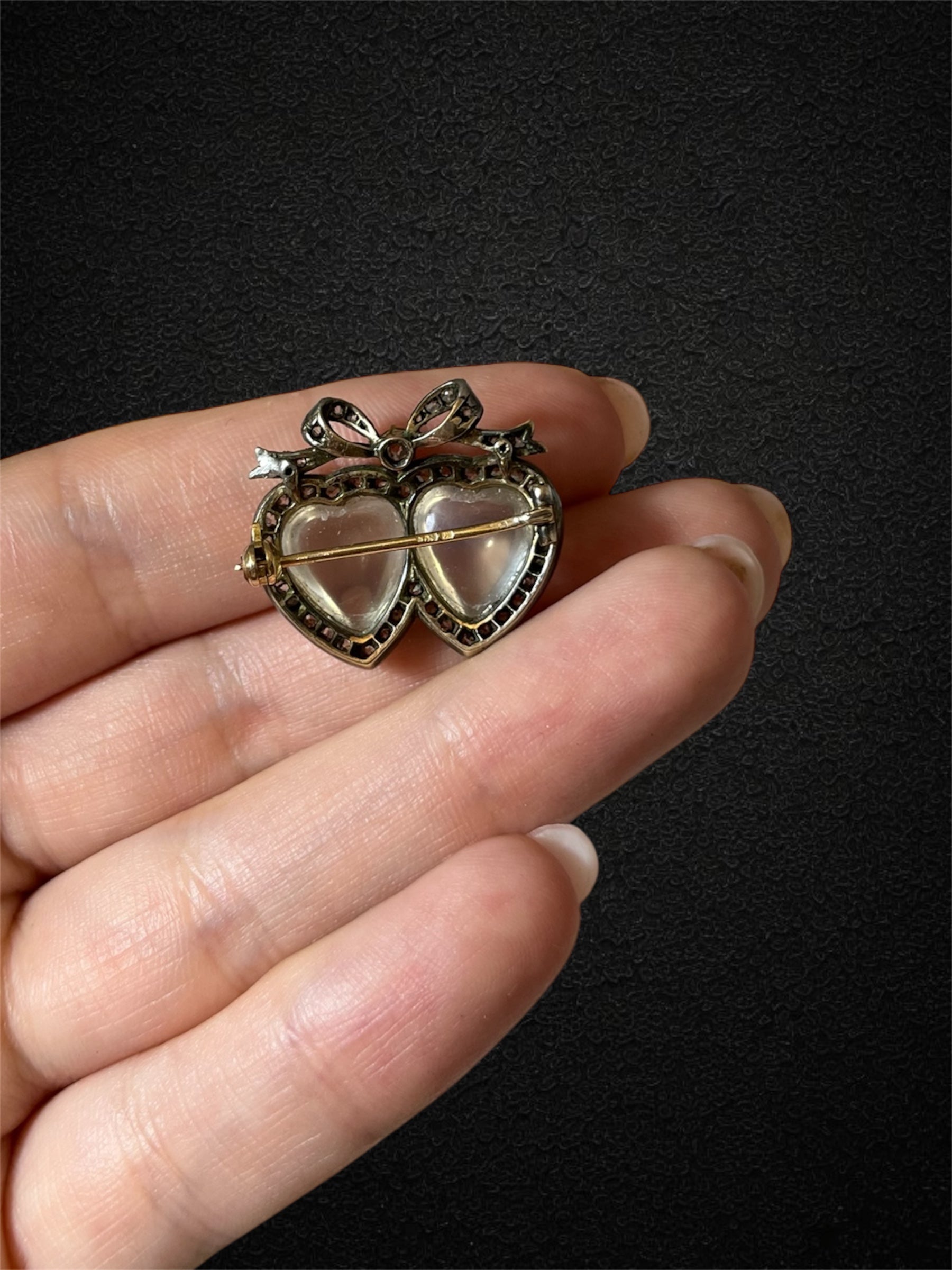 Spilla “L’Eleganza Dell’Amore”