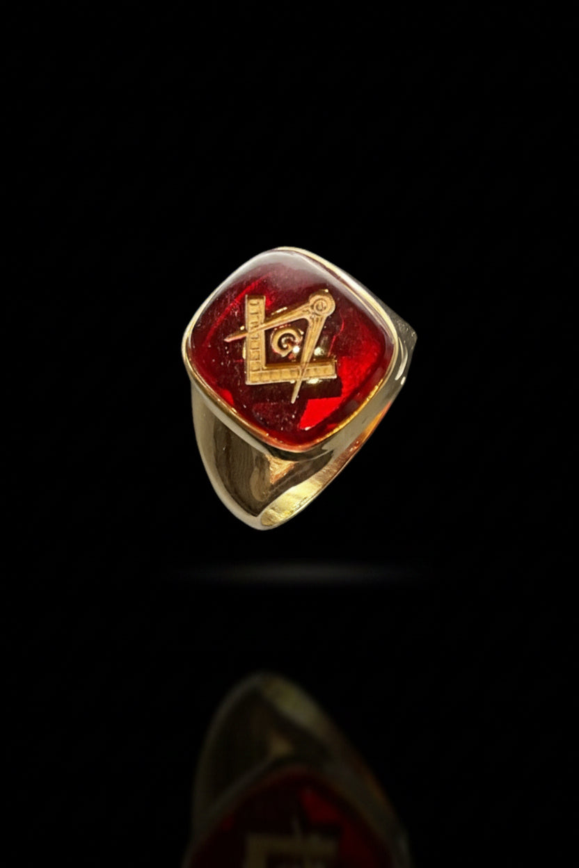 Anello Maschile “Lettera Scarlatta”