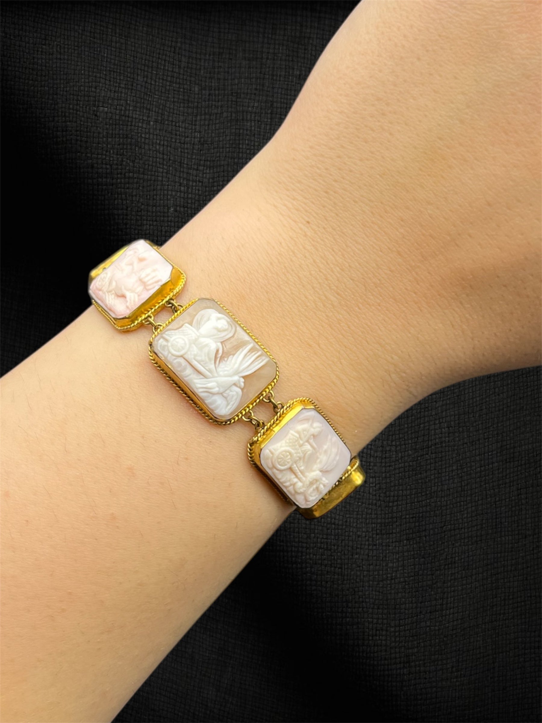 Bracciale con Cammei “Eterea”