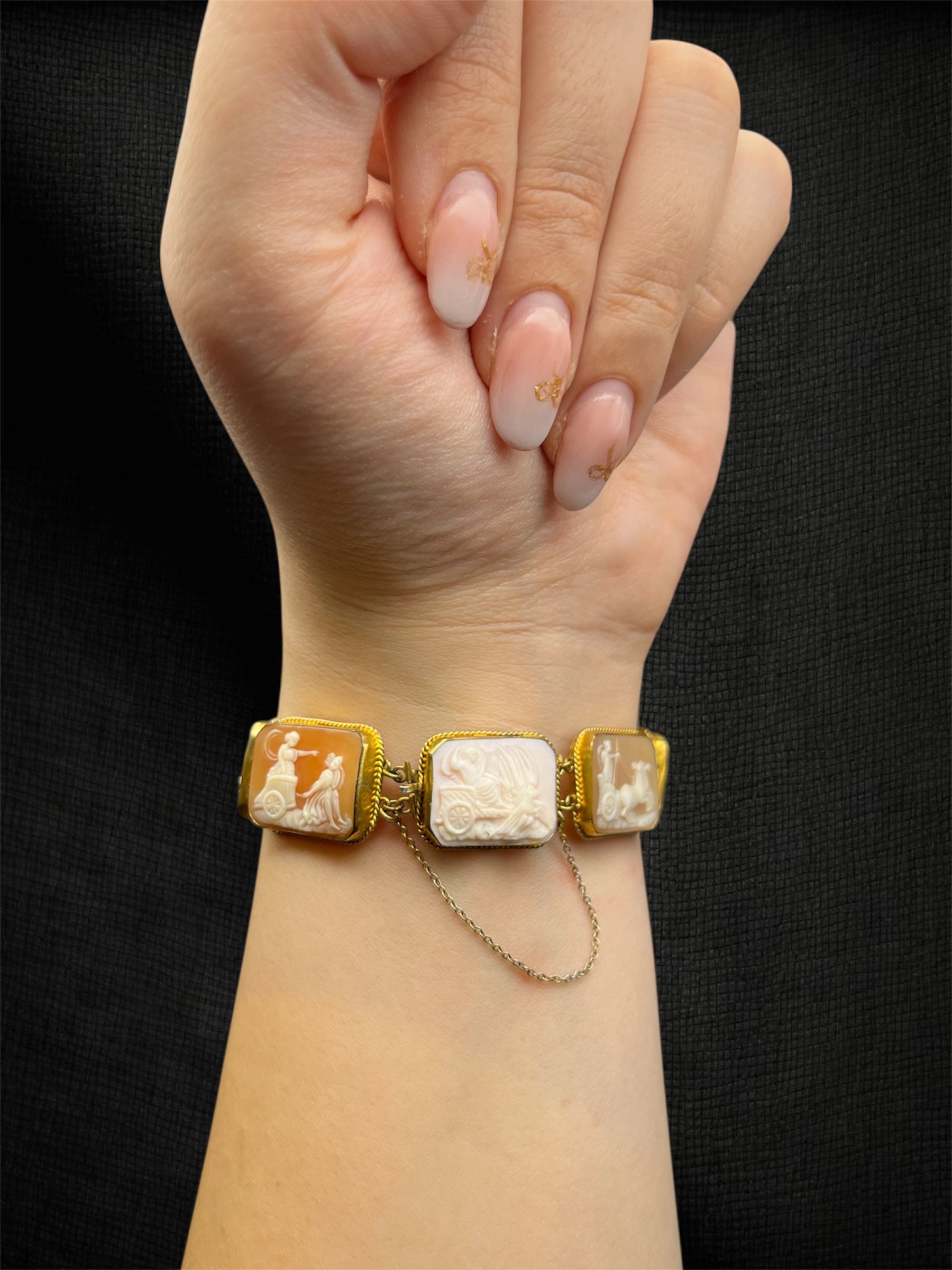 Bracciale con Cammei “Eterea”