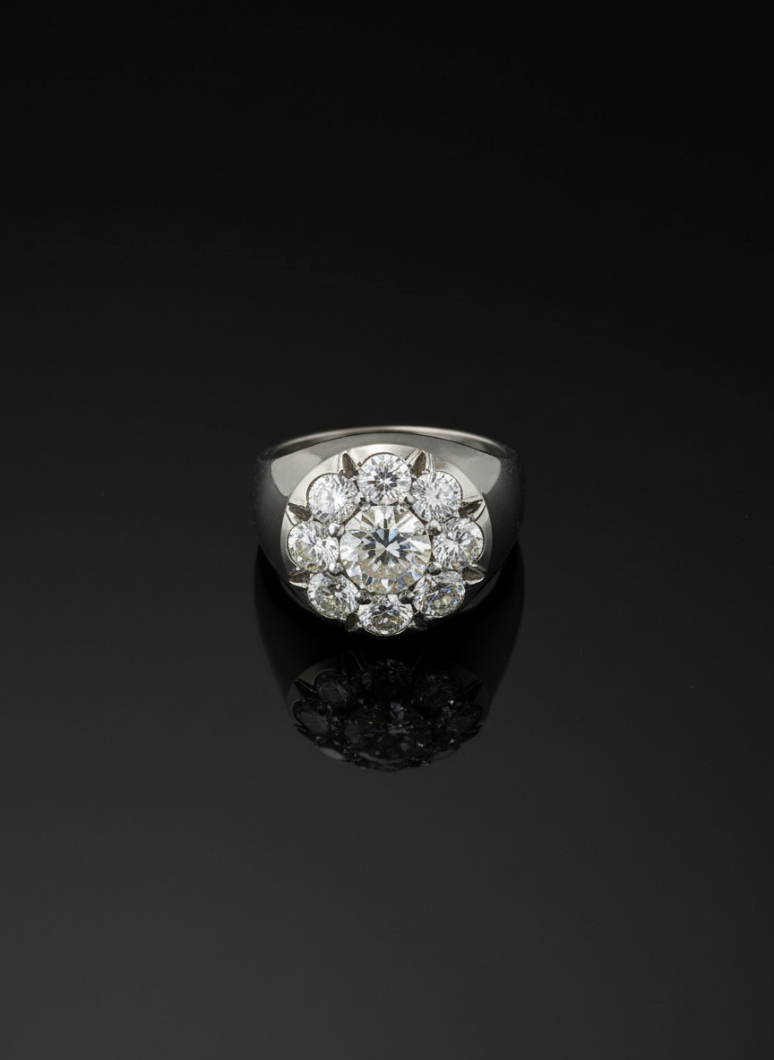 Anello a pavè di diamanti “Il Signore della Luce”